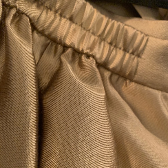 Women’s skirt suit set - Picture 5 of 6